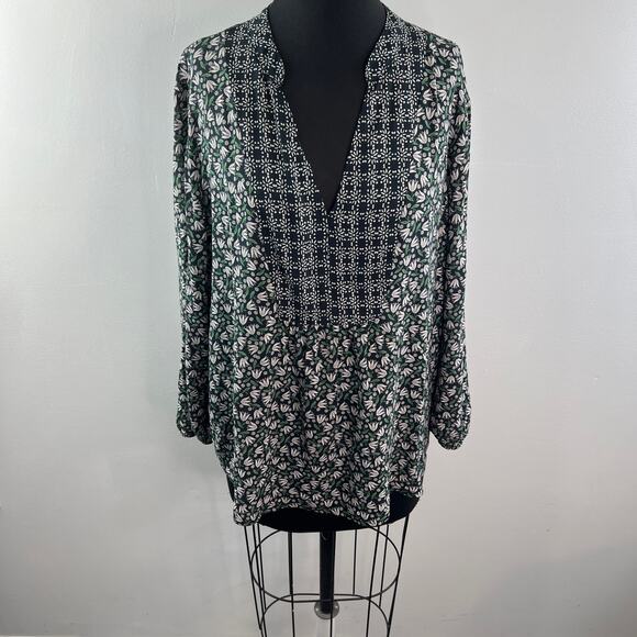 Velvet By Graham And Spencer Multi Top Floral Split Neck Pullover Sz X-Large XL - Picture 2 of 10